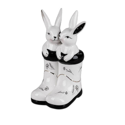 Hasenpaar im Stiefel aus Keramik schwarz-weiß