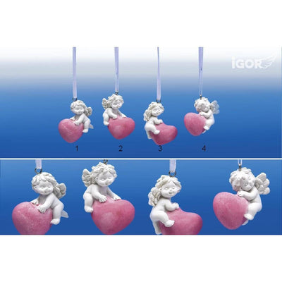 Engel Igor auf Herz hängend