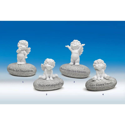 Engel Igor auf Stein mit Botschaft